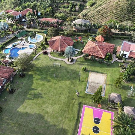 La Victoria Hotel Campestre Кимбайя Экстерьер фото