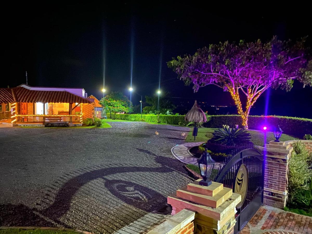 La Victoria Hotel Campestre Кимбайя Экстерьер фото