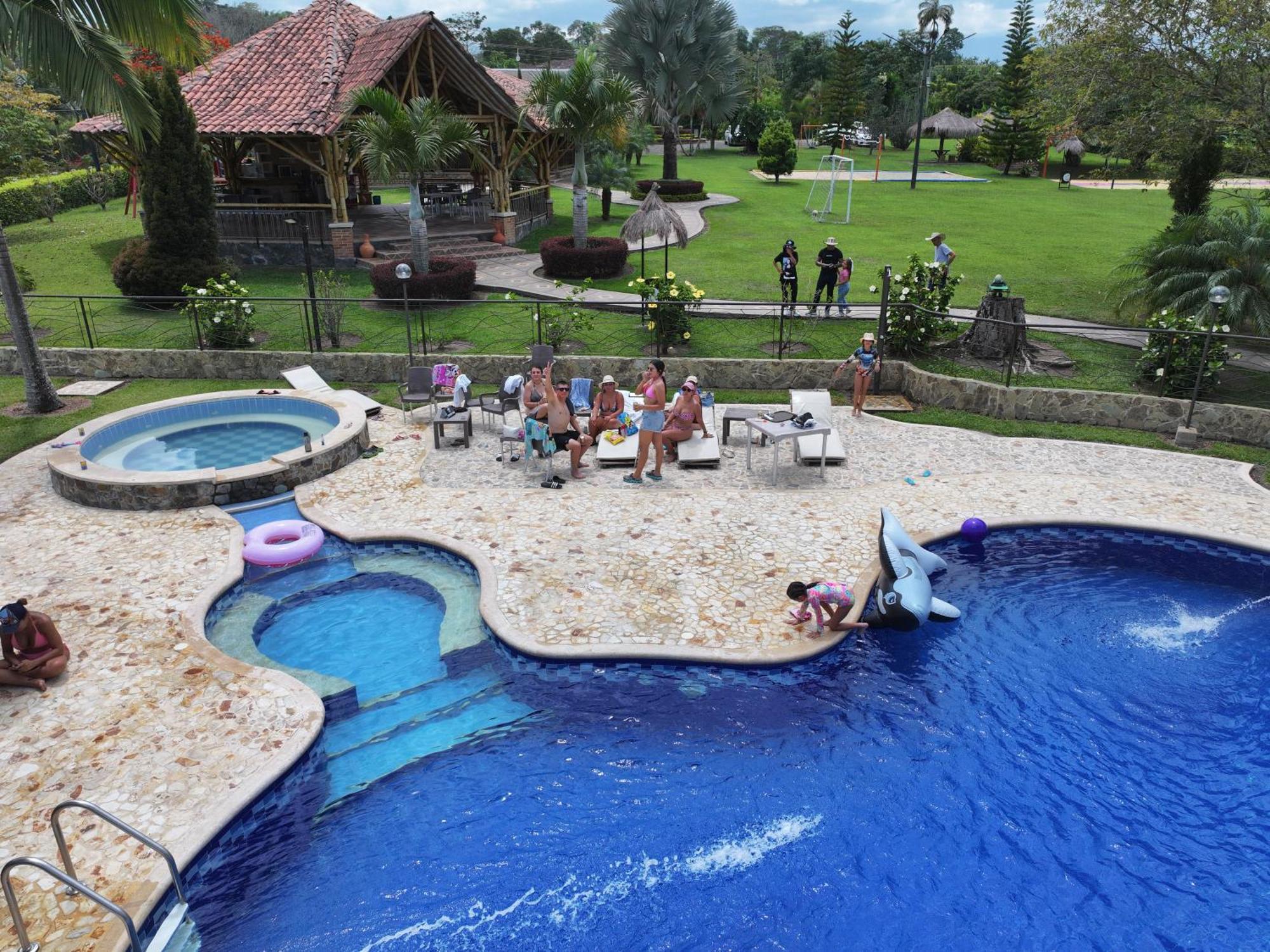 La Victoria Hotel Campestre Кимбайя Экстерьер фото